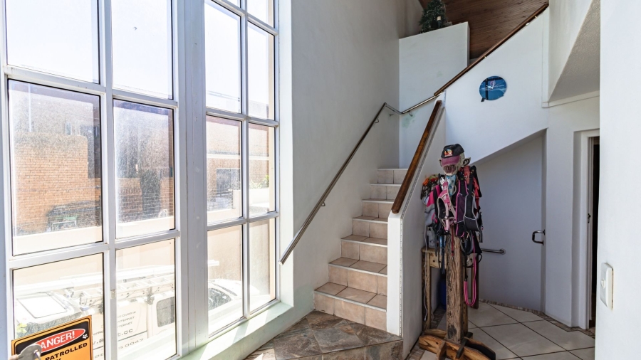 5 Bedroom Property for Sale in Bettys Bay Western Cape